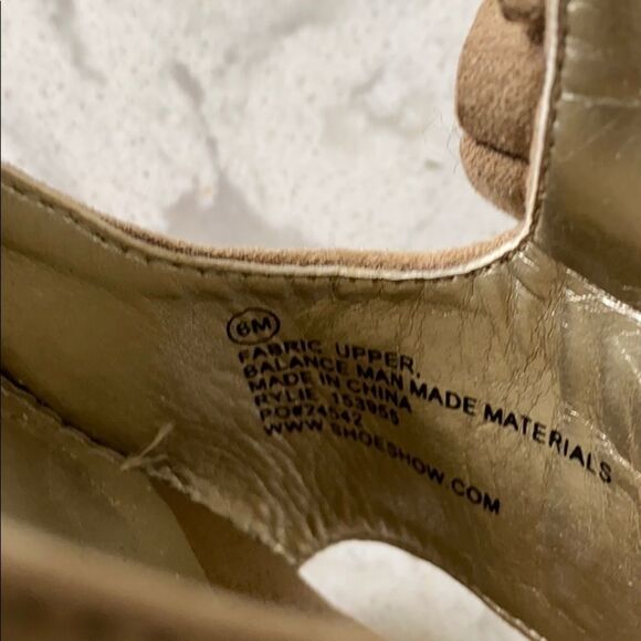 💙Hot Tomato‎ Rylie Suede Look Platform Heel Beige 6 - Picture 12 of 12